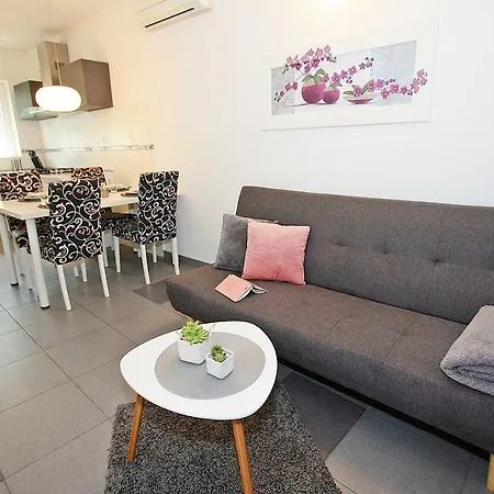 Apartment Nika *