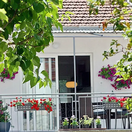 Nika Apartment Supetar